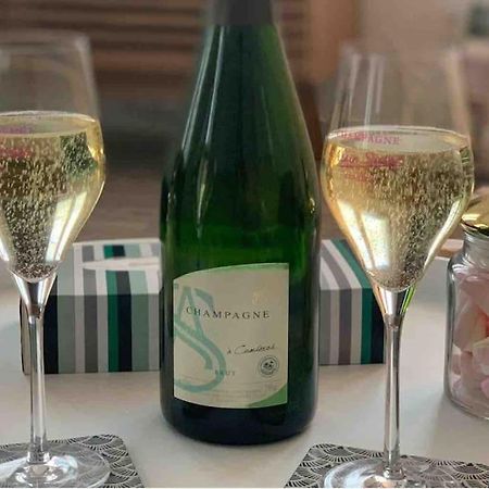 Dom Perignon , Au Coeur Du Centre-Ville D'Épernay Dış mekan fotoğraf